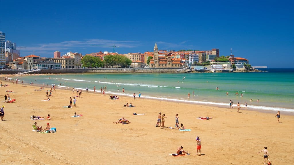 Spiaggia di San Lorenzo a Gijón